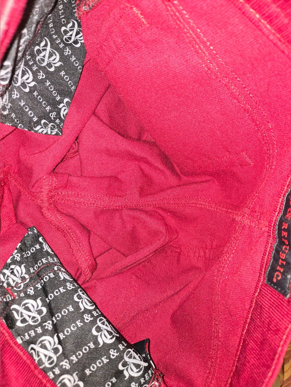 Rock & Republic Burgundy Red Corduroy Low Rise Skinny Pants Size 4 Soft Ribbed - Picture 11 of 12